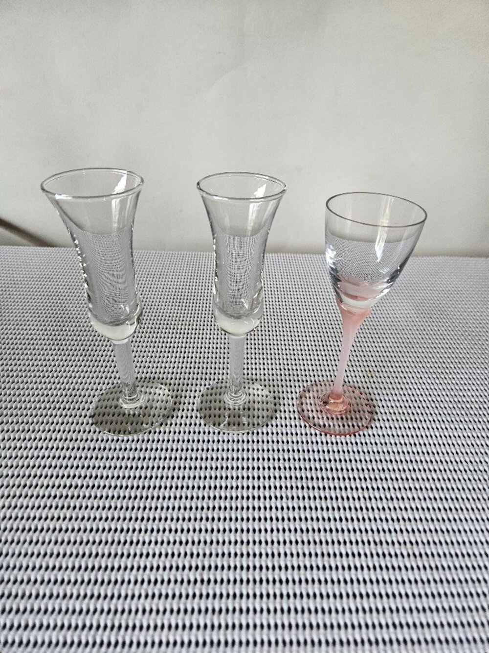 shooter or aperitif glasses   G10